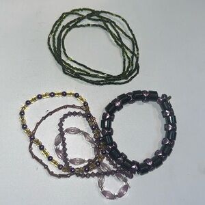 Lot of 10 vintage y2k beaded bracelets 5 green and 5 purple
